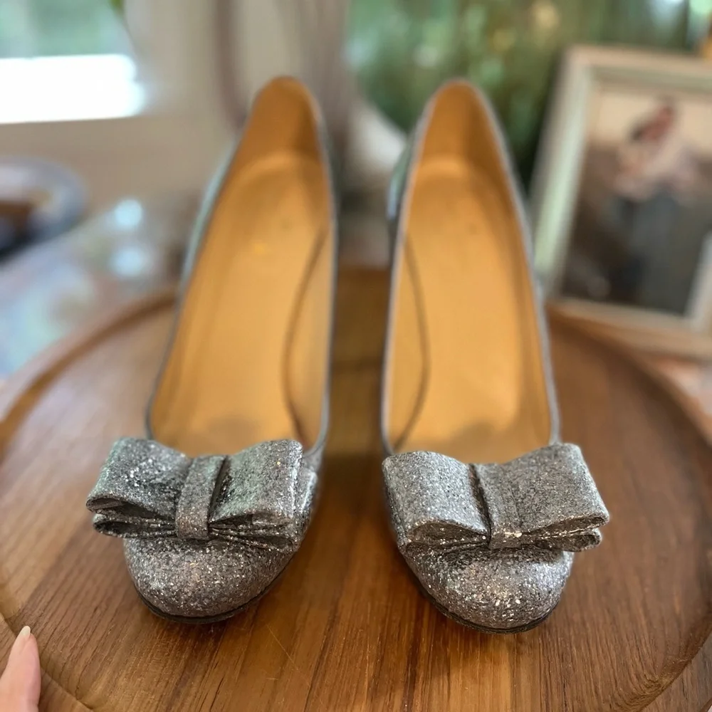 Kate Spade Silver Glitter Heels Size 7.5 Barbie Enchanted Metallic pump Fairy - Picture 9 of 9